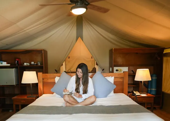 Isla Chiquita Glamping Hotel